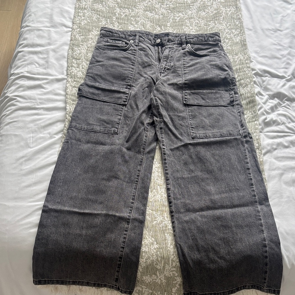 Women’s Banana Republic Charcoal Wide-Leg Cargo Pants